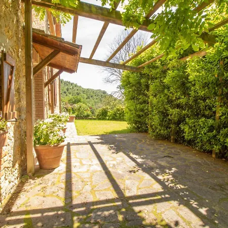 بيت للعطل I Casali Del Re By Interhome